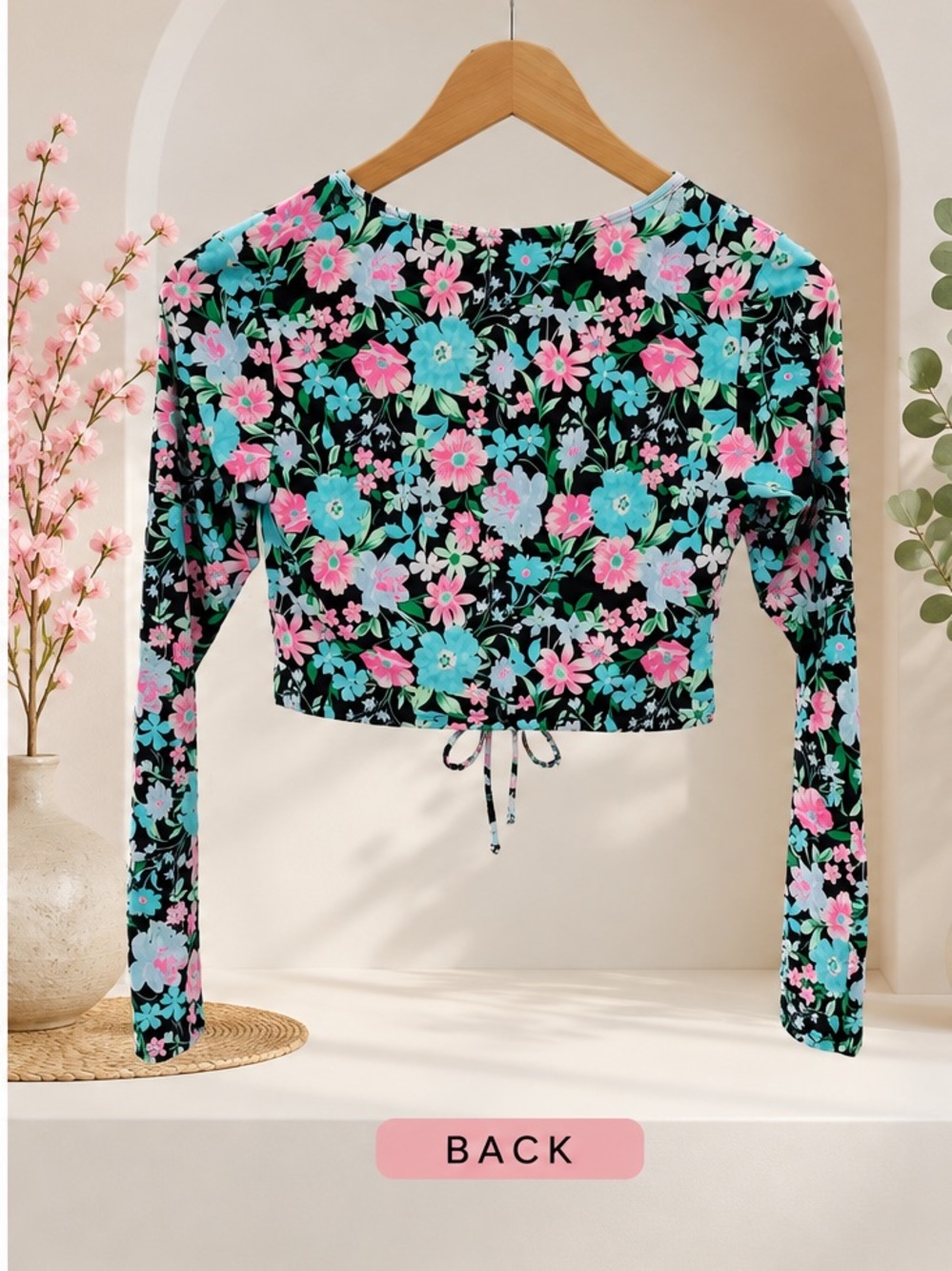 🌺 Celebrity Pink Floral Long Sleeve Crop Rashguard Swim Top - Size S (3-5) 🌺